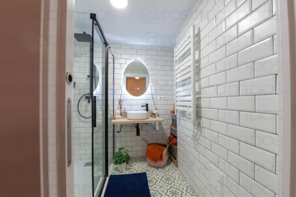 Rb - Urban Loft Retreat, Comfort & Good Location Valencia Exteriör bild