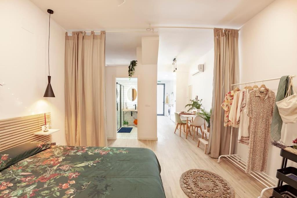 Rb - Urban Loft Retreat, Comfort & Good Location Valencia Exteriör bild