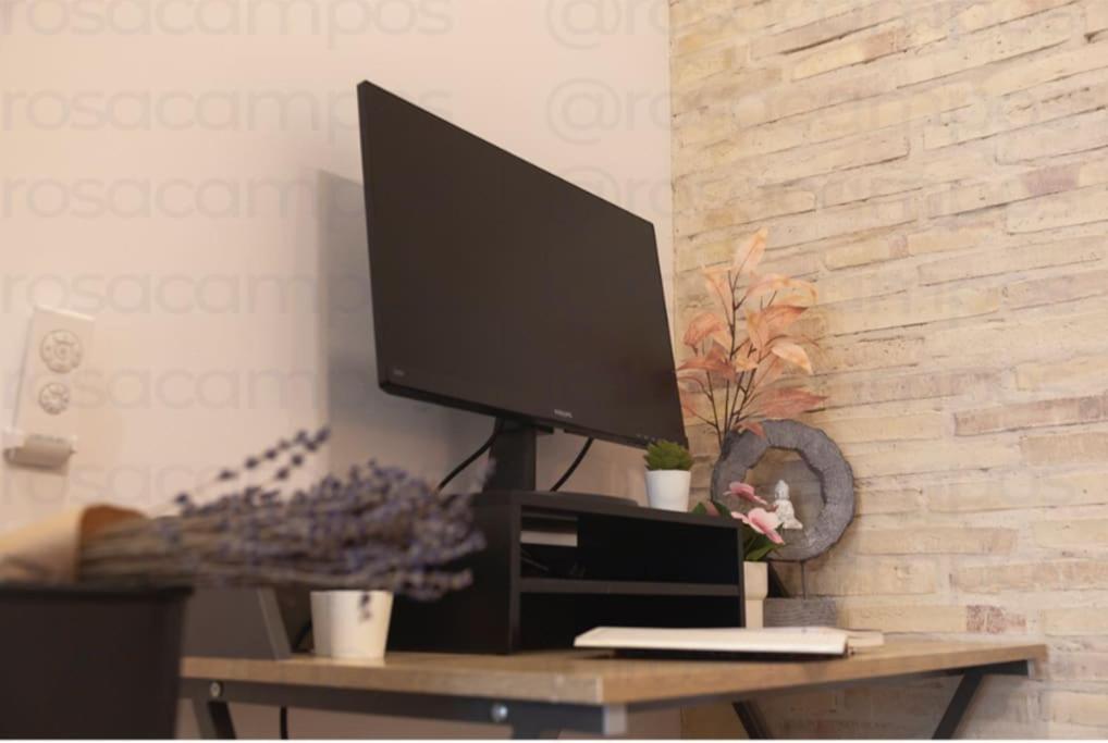 Rb - Urban Loft Retreat, Comfort & Good Location Valencia Exteriör bild