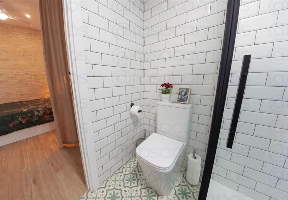 Rb - Urban Loft Retreat, Comfort & Good Location Valencia Exteriör bild