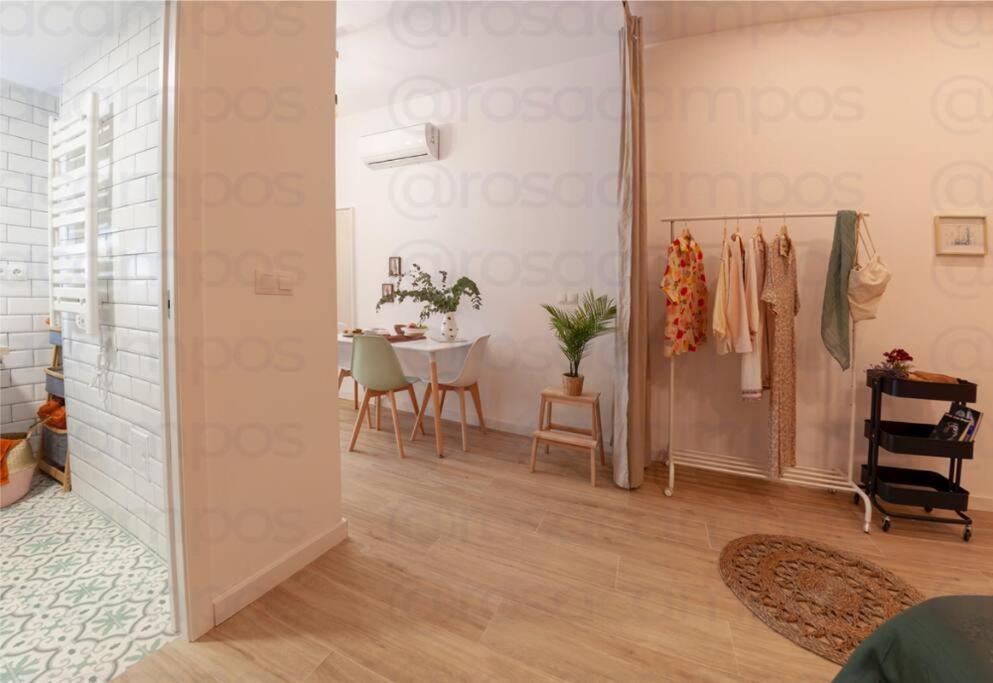 Rb - Urban Loft Retreat, Comfort & Good Location Valencia Exteriör bild